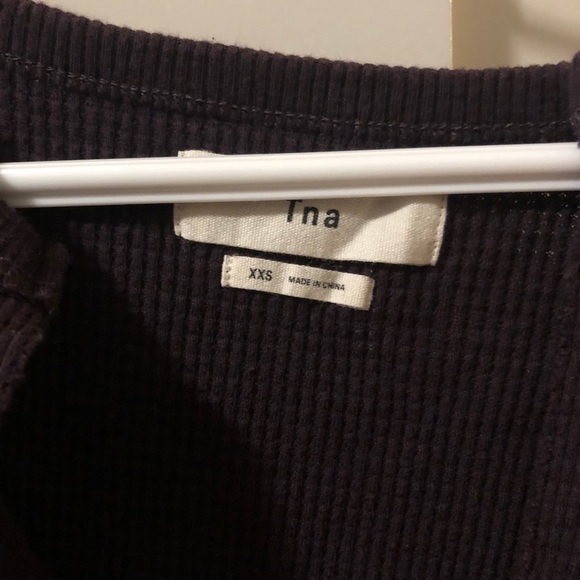 Aritzia TNA sweatshirt v neck - Picture 2 of 4